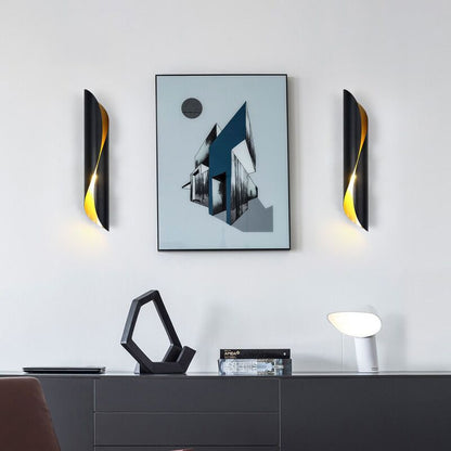 Obsidian Glow Wall Light