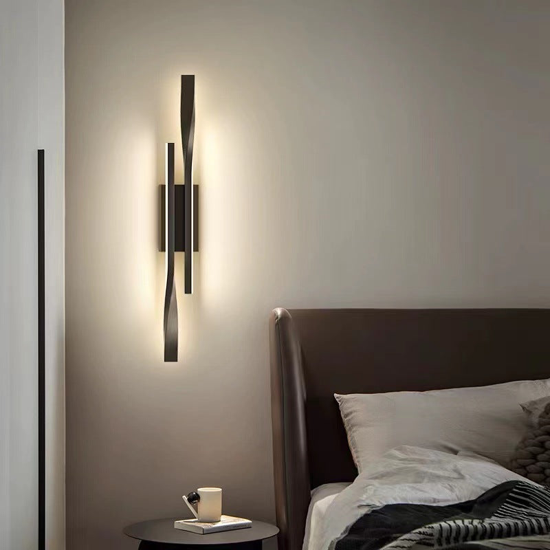 Linea Twist Wall Light